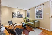 Townhouse at 2037 Lombard Street, 