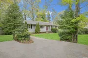 Property at 39 Meadow Pond Circle, 