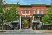 Townhouse at 1055 West Monroe Street, 
