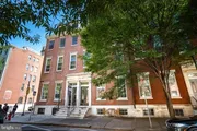 Townhouse at 908-10 Spruce Street, 