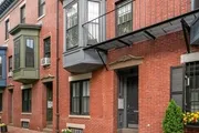 Townhouse at 607 Tremont Street, 