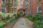 Townhouse at 405 Greenwood Avenue, 