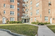 Co-op at 3701 Henry Hudson Parkway, 