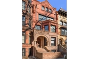 Co-op at 162 8th Avenue, 