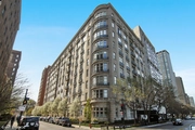 Condo at 421 West Melrose Street, 