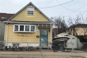 House at 1324 East 101st Street, 