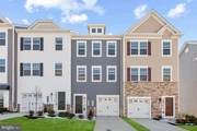 Townhouse at 8574 Castlemill Circle, 