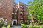 Co-op at 52-40 39th Drive, 