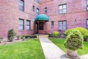 Co-op at 52-40 39th Drive, 