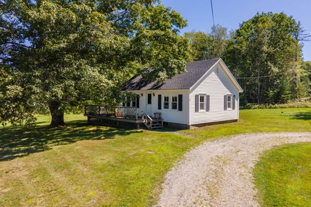 397 Sunshine Rd, Deer Isle, ME
