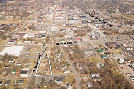 Unit for sale at 1326 South Main Street, Springfield, TN 37172
