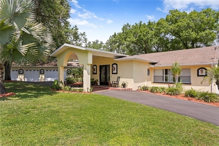 602 Vanderbaker Rd, Temple Terrace, FL