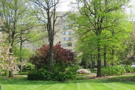 Condo at 6716 West Wakefield Drive, 