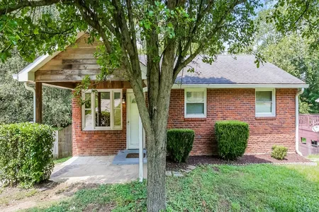 House for Sale at 3915 Creekside Dr, Nashville,  TN 37211