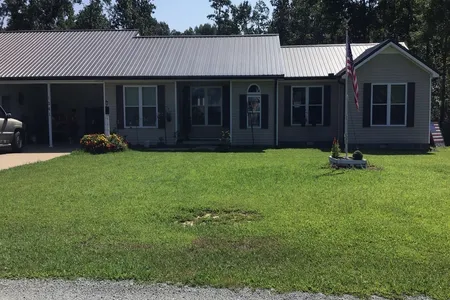 House for Sale at 241 Hurst Rd, Hohenwald,  TN 38462