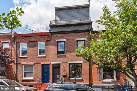Townhouse at 856 North 26th Street, 