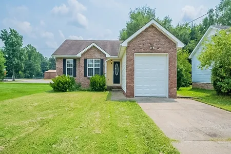 House for Sale at 212 Moncrest Dr, Clarksville,  TN 37042