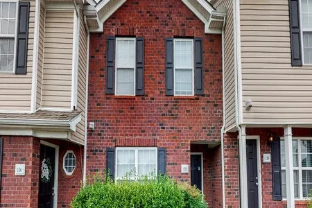 Townhouse for Sale at 135 Oak Valley Cir, Smyrna,  TN 37167