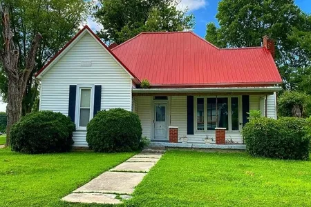House for Sale at 380 Main St, Mount Juliet,  TN 37122