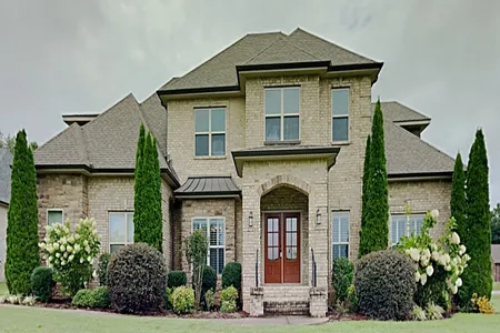 House for Sale at 702 River Birch Dr, Murfreesboro,  TN 37130