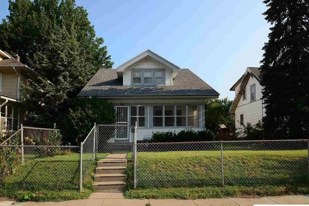 House at 2557 Bauman Avenue, 