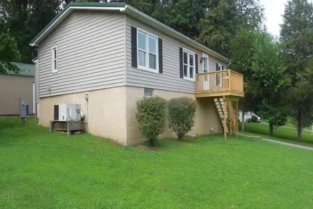 House at 2102 Bryansville Road, 
