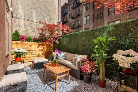 Unit for sale at 121 E 23RD Street, Manhattan, NY 10010