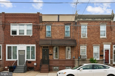 Townhouse at 2823 Gaul Street, 
