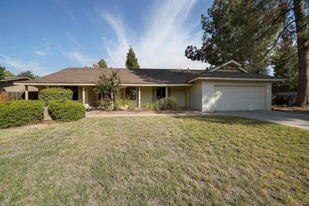 House at 3236 West Sierra Avenue, 