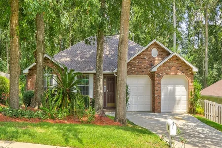 House at 6134 Observation Circle, 