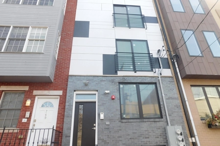 Townhouse at 911 South 18th Street, 