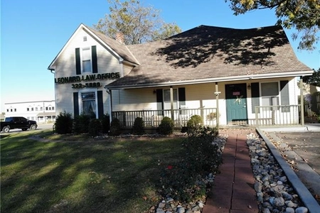 House at 204 South Lakeshore Drive, 