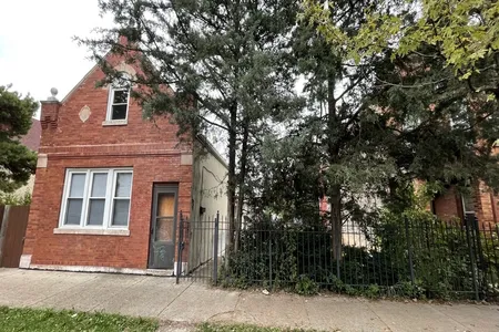 Multifamily at 2806 South Avers Avenue, 
