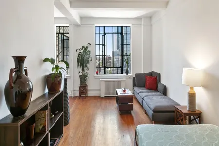 Unit for sale at 101 Lafayette Ave #15M, Brooklyn, NY 11217