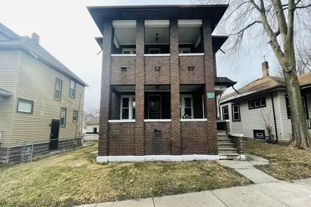 Multifamily at 442 South Chicago Avenue, 