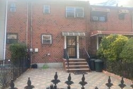 Property at 429 New Jersey Avenue, 