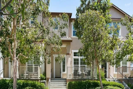 Townhouse for Sale at 21 Queensberry Drive, Ladera Ranch,  CA 92694