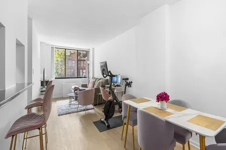 Unit for sale at 343 East 74th Street #4L, Manhattan, NY 10021