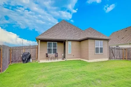Property at 400 Colthorpe Lane, Hutto, TX 78634