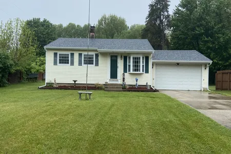 House at 10048 Town Line Road, 
