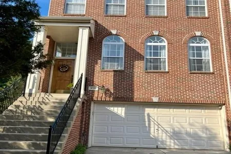 Townhouse at 13718 Penwith Court, 