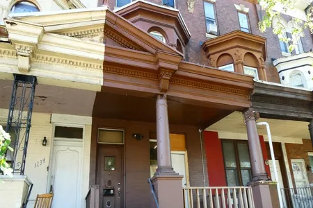 Townhouse at 1303 West Silver Street, 