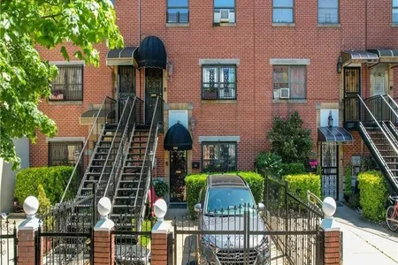 Townhouse at 749 Quincy Street, 