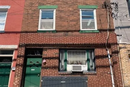 Townhouse at 248 Sigel Street, 