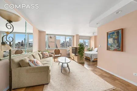 Unit for sale at 77 7th Ave #20M, Manhattan, NY 10011