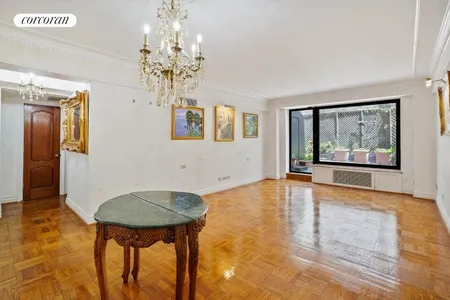 Unit for sale at 860 5TH Avenue, Manhattan, NY 10065