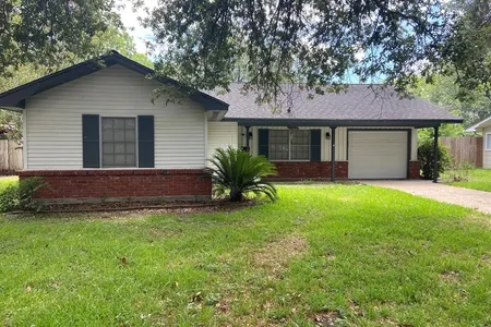 House for Sale at 1500 Andrea, Bay City,  TX 77414