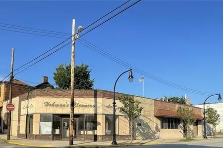 Commercial at 1818 South Braddock Avenue, 
