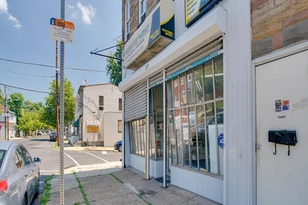 Commercial at 16 Lincoln Avenue, 