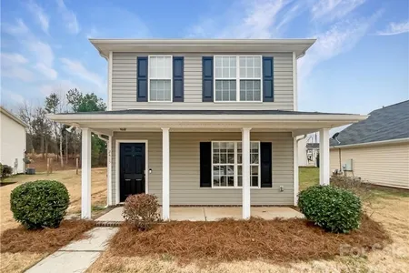 Unit for sale at 2415 Smugglers Court, Charlotte, NC 28216